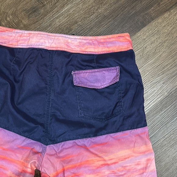 Red Camel swim trunks size 32 - Picture 4 of 5